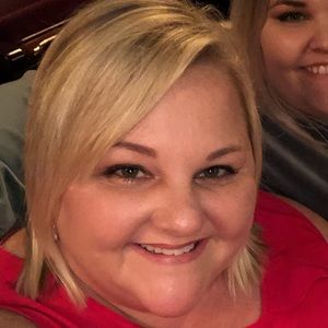 Meet your Posher, Laurie